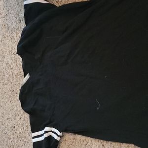 Black and white strips on the sleeve